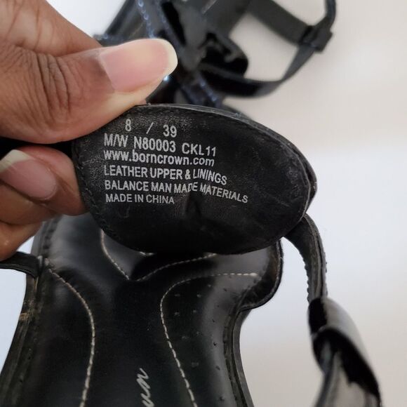 Born Crown Women's Sandals Size 8 Black Patent Leather Ankle Strap Flats - Picture 4 of 5